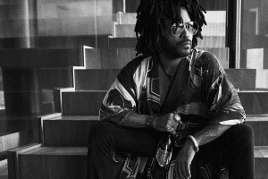 lenny kravitz holding dom perignon rose vintage 2006 with hammered seal