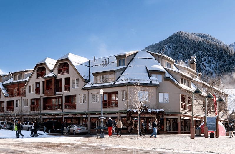 charter-jet-little-nell-aspen